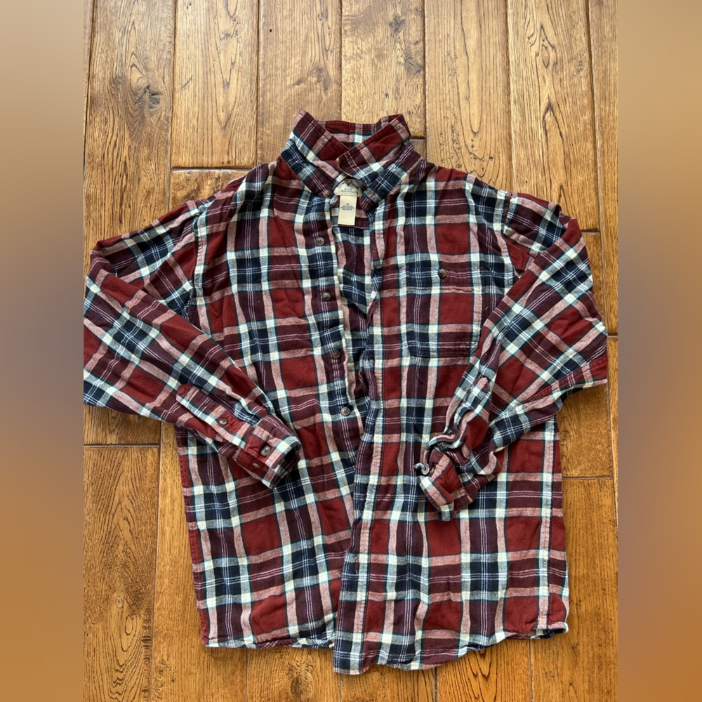 Blue Mountain flannel button up